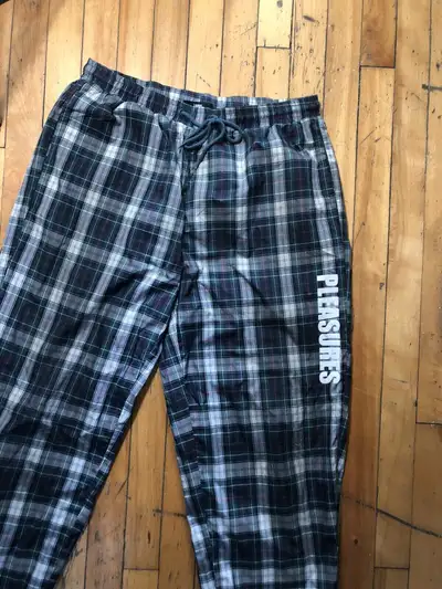 Pleasures plaid jogger size L, View more