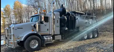 2014 Kw Coded Hydro Vac, Cummins Isx 18speed 208,500km 136143 Hrs 2013 Foremost Hydro Vac Rig up wit...