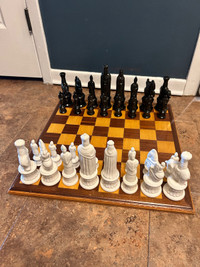 Vintage Black & White 32 Piece Porcelain Chess Set