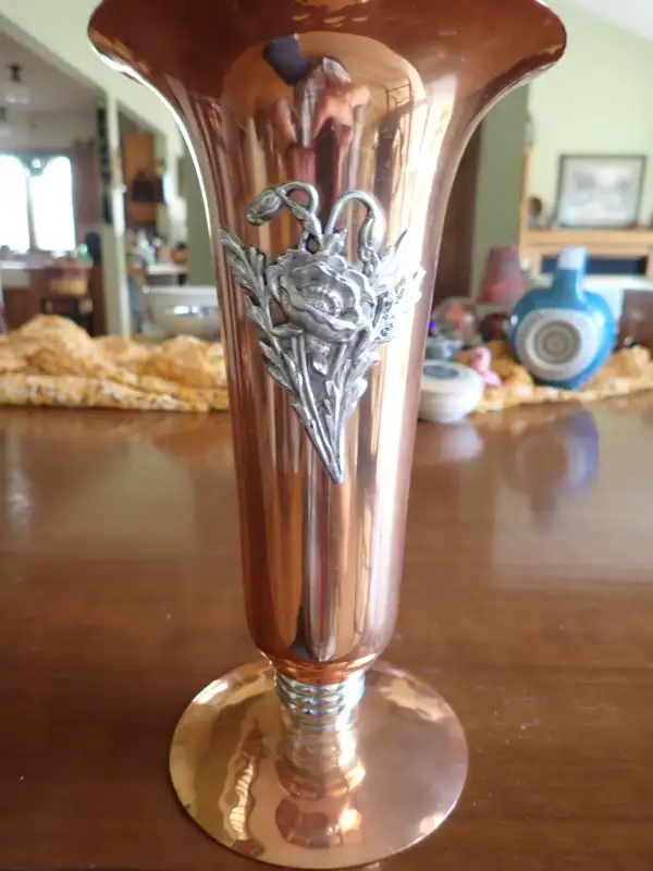 Flemish  Copper Flower Vase   3028 Made in Canada in Arts & Collectibles in Calgary - Image 3