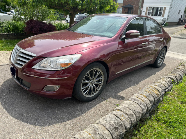 2011 Hyundai Genesis Sedan in Cars & Trucks in City of Toronto - Image 2
