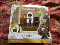 Harry Potter Wizarding  World “Potions Classroom” - new  