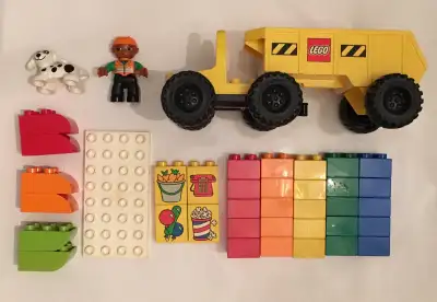 Lot of 40 LEGO Duplo pieces - construction vehicle and pieces, View more