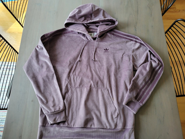 Hoodie / Adidas / Femme / XS / Porté 2 fois / Comme neuf! dans Femmes - Hauts et vêtements d'extérieur  à Longueuil/Rive Sud