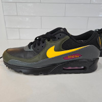Nike Air Max 90 GORE-TEX Size 10.5 Great Condition