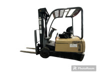Used 3 Wheel Electric Forklift