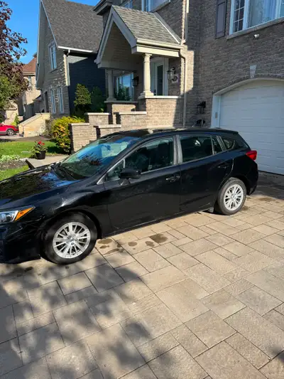 Subaru Impreza 2018 Touring hatchback, 192 000km, automatique. Rigoureusement entretenu (aucun voyan...