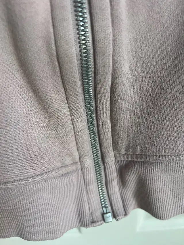 size 6 Lululemon Scuba Hoodie63826840114433121