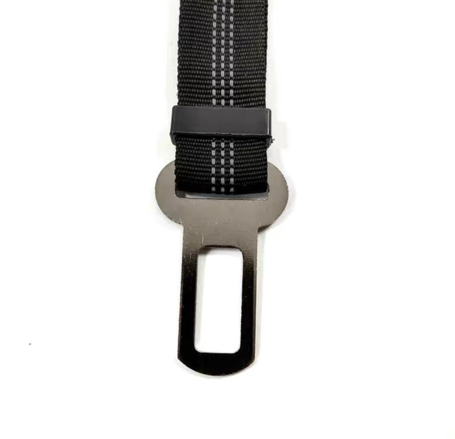 Secure Your Pet with Adjustable Car Seat Belt in Accessories in City of Toronto - Image 4