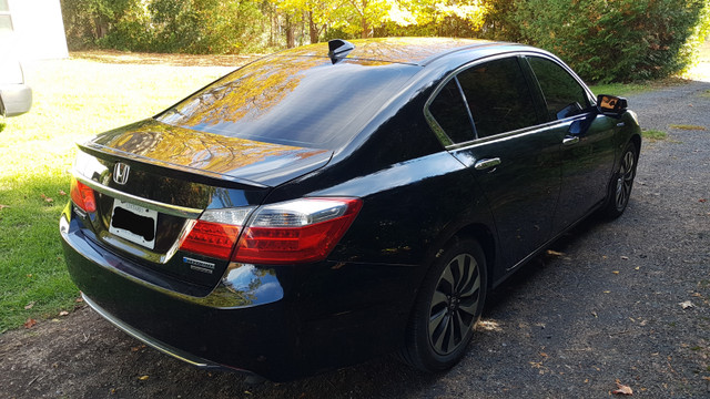2015 Honda Accord Hybrid Touring in Cars & Trucks in Oshawa / Durham Region - Image 4
