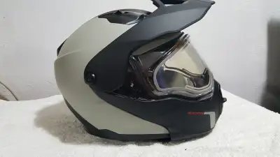 BRP Exome Sport Radiant Helmet; like new in box. Heated visor.