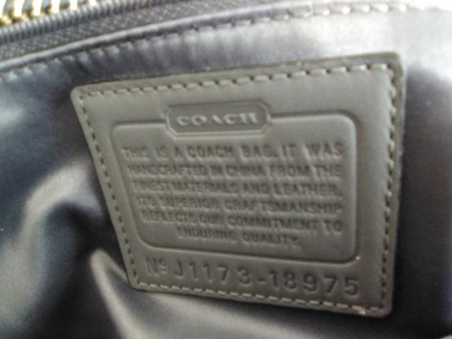 Brand new Coach Handbag in Women's - Bags & Wallets in Richmond - Image 2