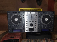 Newmark Dj mixer with twin cd and ipod dock