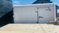 Enclosed cargo trailer 