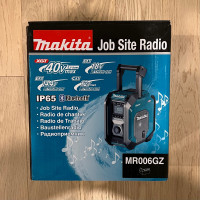 BRAND NEW - Makita 40v max XGT jobsite radio / bluetooth speaker