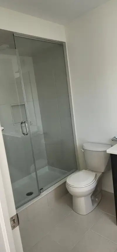Private large ensuite room with washroom, walkin closet for rent in a brand new house (All utilities...