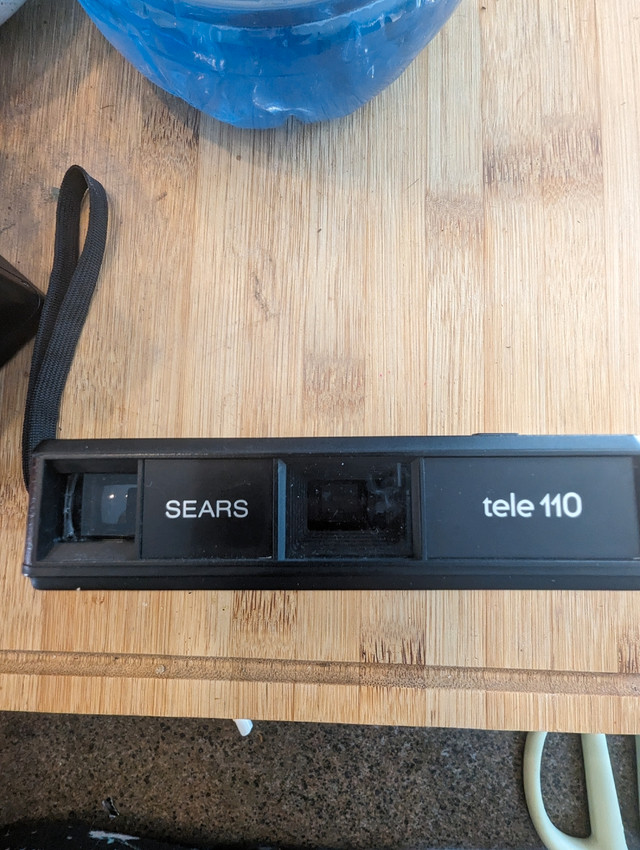 Sears tele 110 camera  in Cameras & Camcorders in Cambridge - Image 2