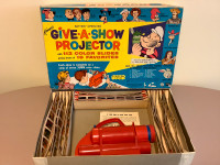KENNERS COMPLETE GIVE A SHOW PROJECTOR SET