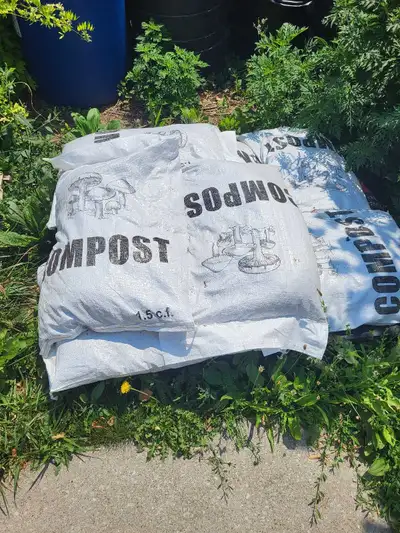 Mushroom Compost in 40 lbs bags., View more
