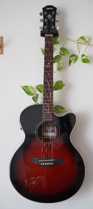 Yamaha CPX-5 Acoustic/Electric Guitar excellent with hard case in Guitars in City of Toronto