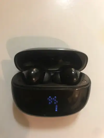 1More PistonBuds Pro (headphones), View more