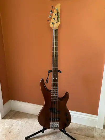 Yamaha RBX 350 bass, View more