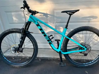 Trek Roscoe New Fox upgraded, View more