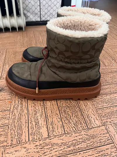 Coach winter boots, View more