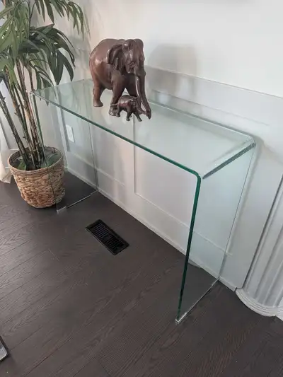 Glass End Table , Voir plus