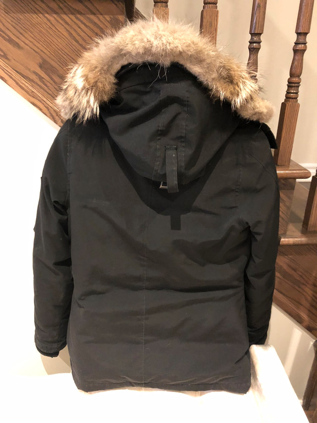 Canada Goose Authentic Black Size Medium in Women's - Tops & Outerwear in Markham / York Region - Image 2