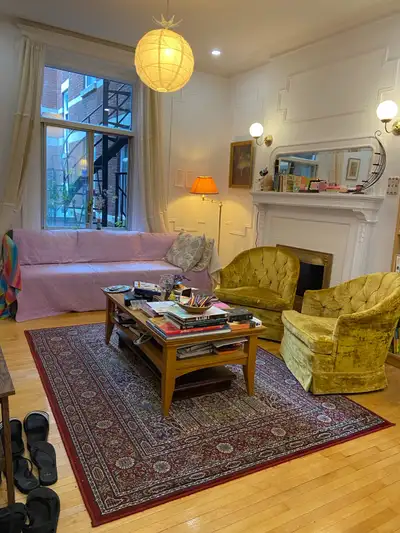 Spacious Mile End Apartment