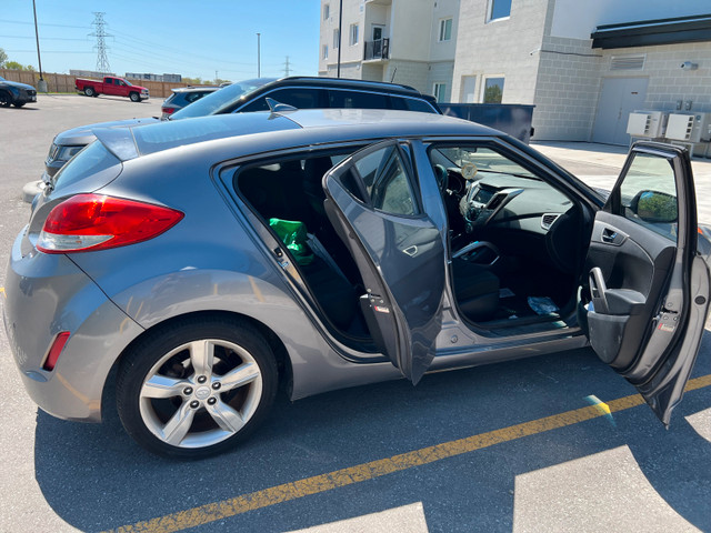 Hyundai Veloster in Cars & Trucks in Windsor Region - Image 4