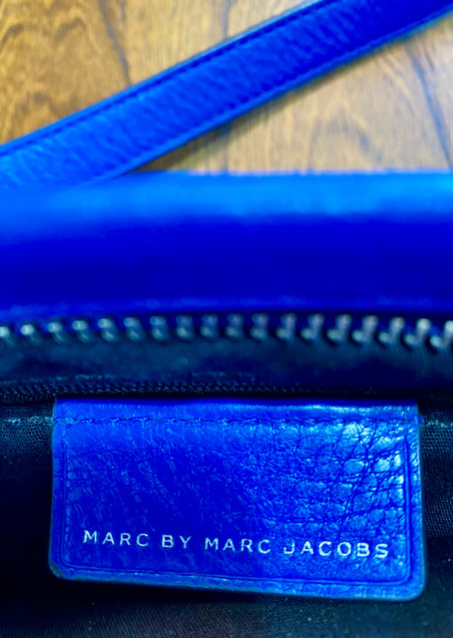 Authentic Marc By Marc Jacobs Genuine Leather Bag in Women's - Bags & Wallets in Calgary - Image 3