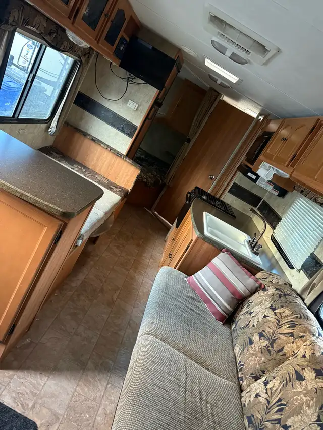  2010 Keystone passport ultralight in Travel Trailers & Campers in Regina - Image 5