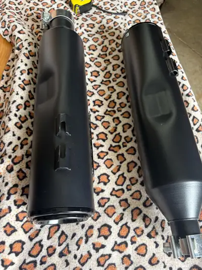 Rinehart Racing 4.5" HP45XL Slip-On Mufflers — Midnight Edition (Black) Condition: Like New / Excell...