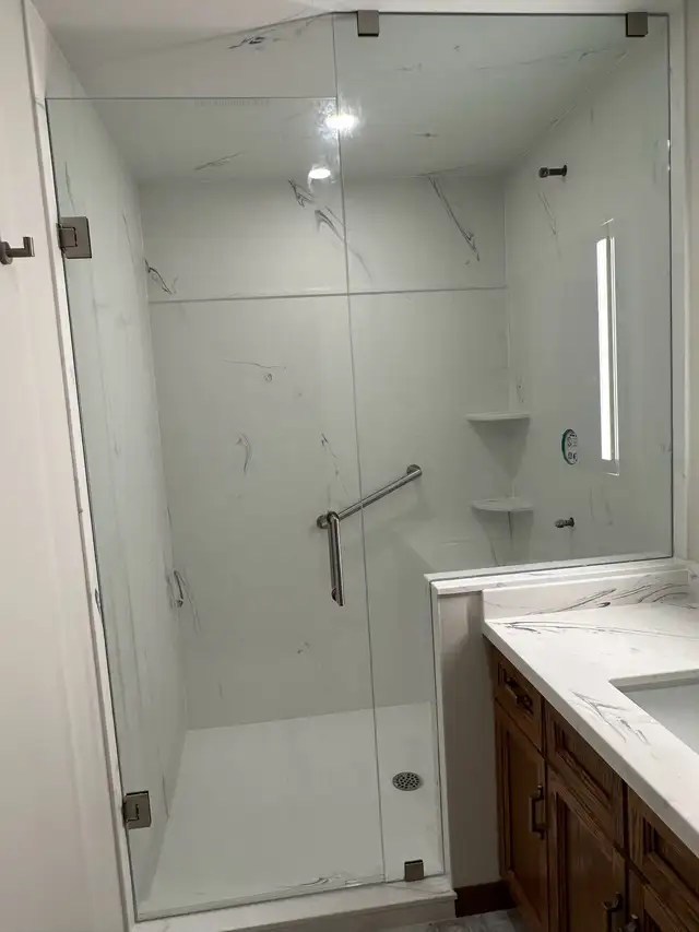 FRAMELESS SHOWER GLASS ENCLOSURES SHOWER DOORS BATHTUB SLIDER in Plumbing, Sinks, Toilets & Showers in Windsor Region - Image 7
