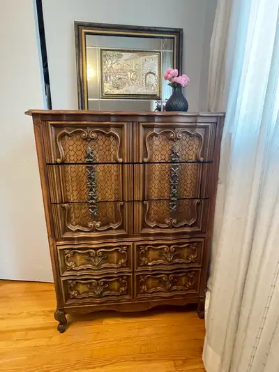 5 Drawer dresser - Wood Dovetailing!!, View more