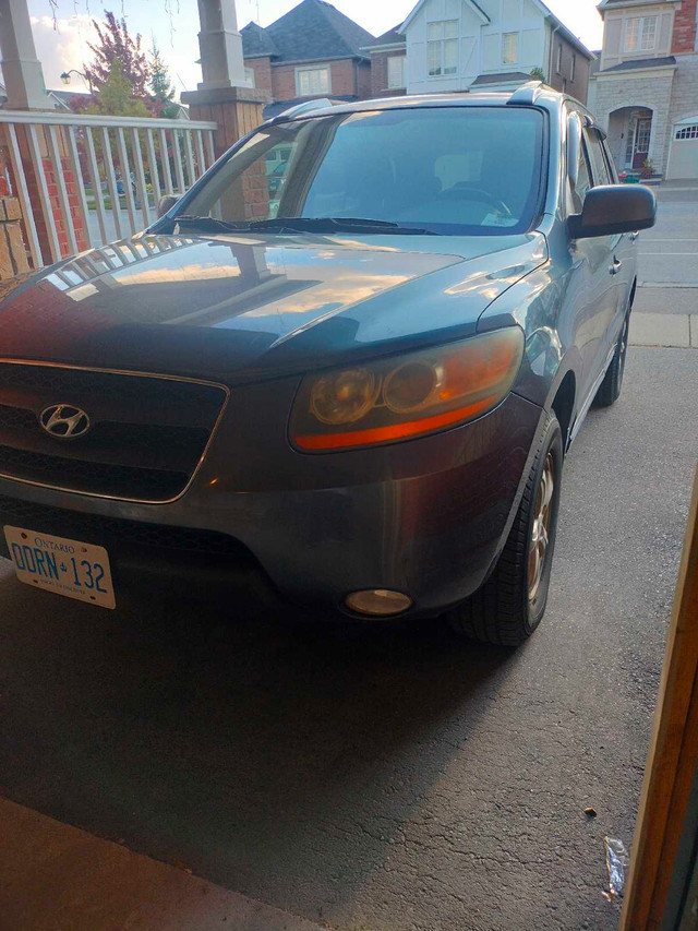 urgent sale - Hyundai Santa Fe 2009 3.3 in Cars & Trucks in Oakville / Halton Region - Image 2