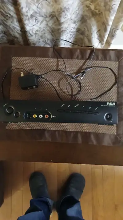 Features: - 6 S-VHS (s-video) and composite-video inputs - 6 stereo audio inputs - Remote-control le...