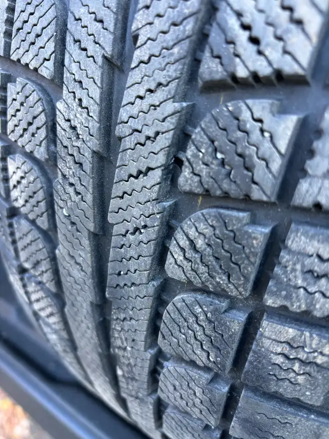 Winter Tires on Rims - Lincoln - Edge - Fusion in Tires & Rims in Kawartha Lakes - Image 4