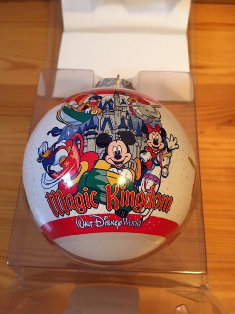 WALT DISNEY WORLD - MAGIC KINGDOM - BALL ORNAMENT in Arts & Collectibles in Calgary