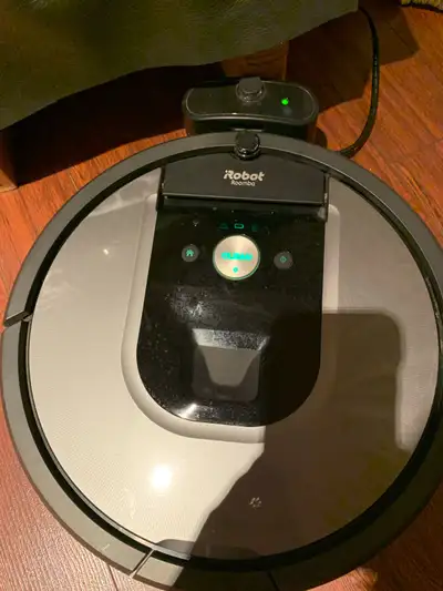 iRobot roomba 960, working condition, lithium battery like new. Finish cleaning a 51 square meters r...