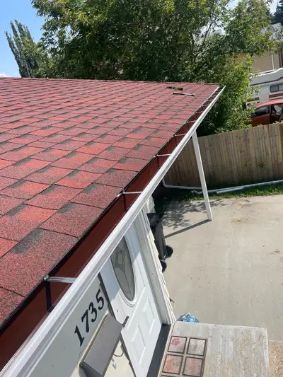 $1000-$1500 weekly gutter/eavestrough installer , View more