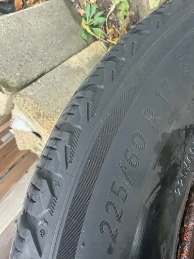 225/60R 17. Only used for 4 seasons Manufacturing date- 0820