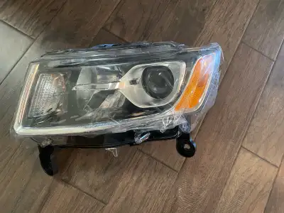 New in box halogen headlights assembly fits 2014- 2016 jeep grand Cherokee left driver side LH