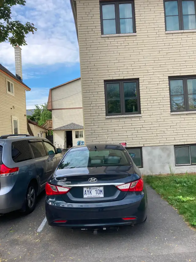 Outdoor parking spot for rent