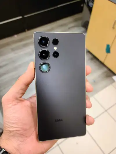 Samsung s25 Ultra - Unlocked Network, View more