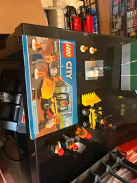 Lego 60072 city demolition set assembled and completd