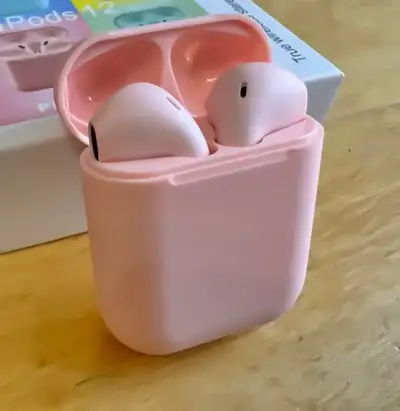 Écouteurs sans fil rose – Neufs et confortables • New Earbuds, View more