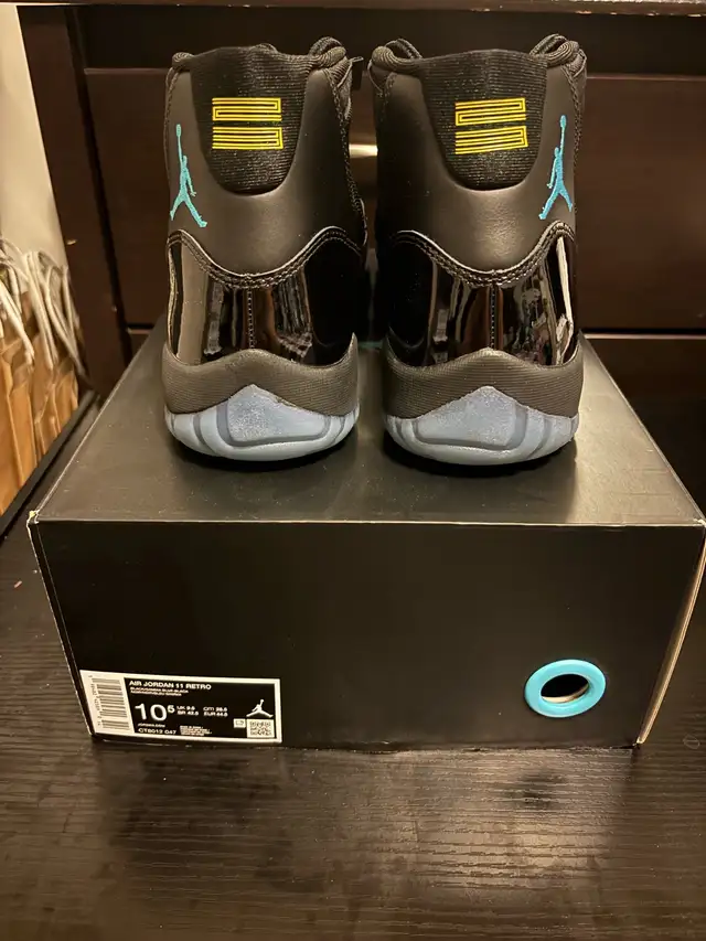 Jordan 11 Gamma Blue size 10.5 in Men's Shoes in City of Toronto - Image 4
